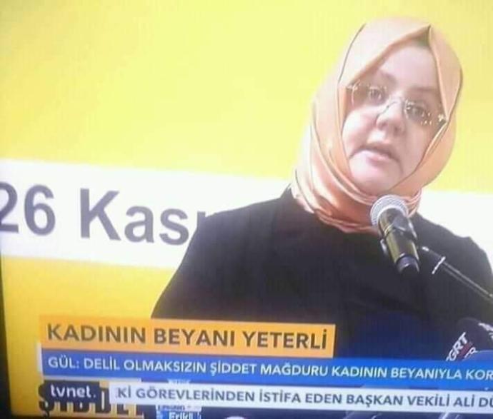 TV'de bir haber gördüm. Kadın hırsızlık yaparken yakalanınca, dükkan sahibinin karşısında soyundu, "Taciz ile suçlarım" dedi. Bu nedir?