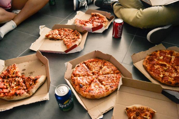 Bir oturuşta en fazla kaç dilim pizza gömersiniz?