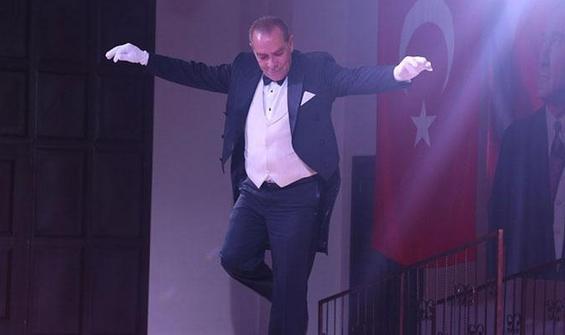 Atatürke benzeyen Göksel Kaya sizce Atatürkü kullanarak prim mi yapıyor?