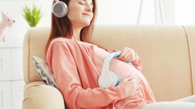 Anne karnında ki bebeğe hangi müzikler dinletilmeli? Anne karnındaki bebeğe müzik dinletmenin bebek üzerindeki etkileri neler?