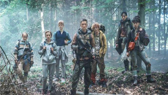 Netflix üzerinden izleyebileceğim dizi veya film önerisi olan var mı?