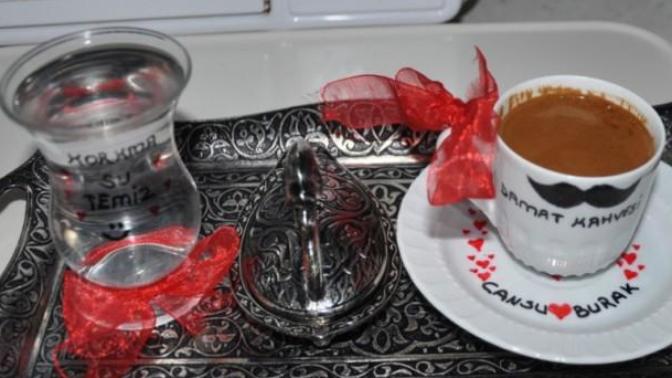 Konya'da kız istemeye giden damat içtiği kahveden zehirlenerek öldü böyle adetlerin yapılması doğru mu?