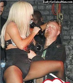 Lady Gaga erkek mi?