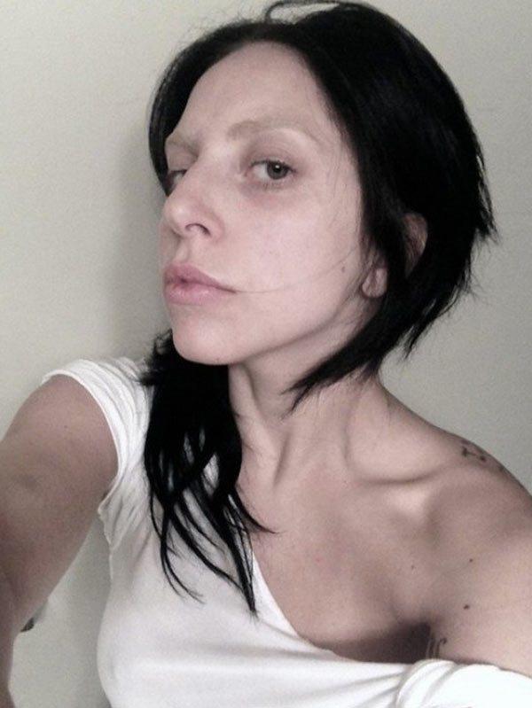 Lady Gaga erkek mi?