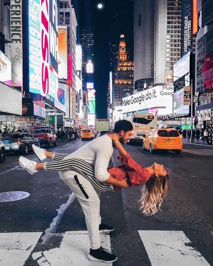 Sevgilinizle gerçekleştirmek istediğiniz uçuk kaçık hayalleriniz var mı?