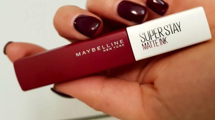 Maybelline superstay mat likit ruj kullanan var mı?