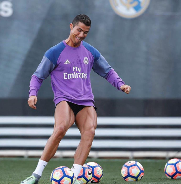 Ronaldonun bacakları nasıl sizce?