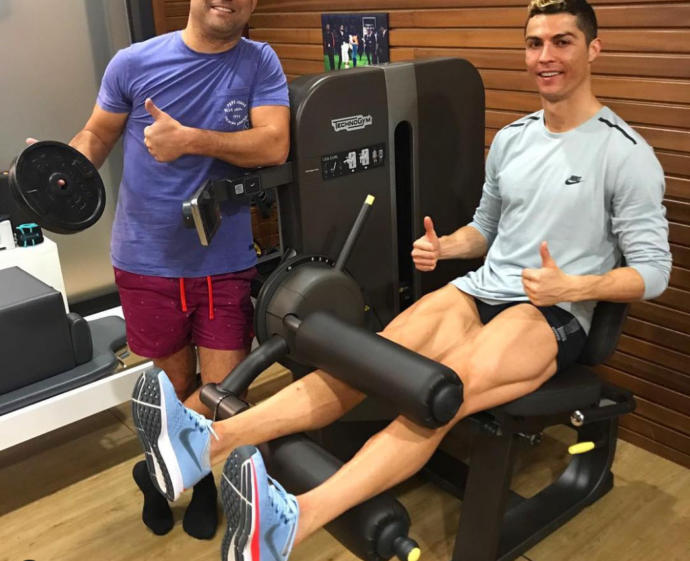 Ronaldonun bacakları nasıl sizce?