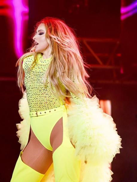 Hadise İle 1 Gece Geçirme Fırsatınız Olsa Naparsınız?