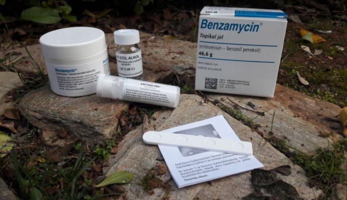 Benzamycin topikal jel