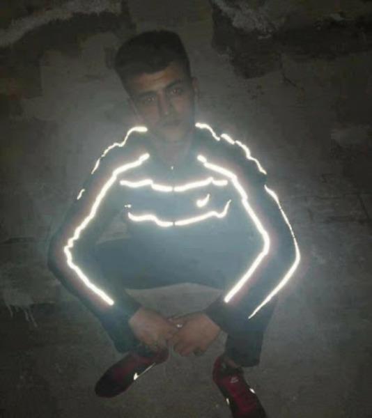 Fosforlu eşofman giymek kıroluk mudur?