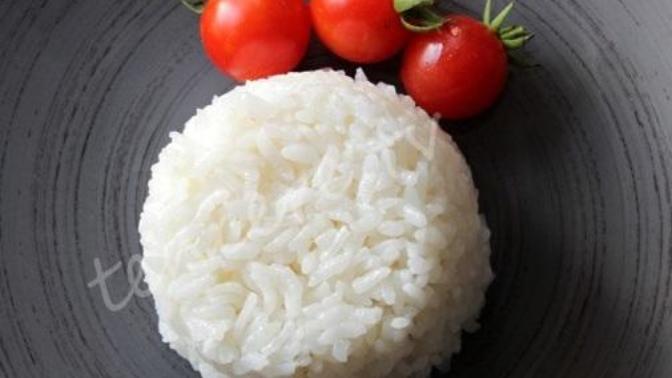 Misafirim var pirinç pilavı tarifi lazım, 4 kişilik pirinç pilavı tarifi, tane tane pilav nasıl yapılır?