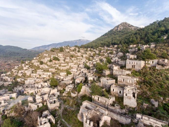 Terk edilmiş bir masal şehri Kayaköyü (levissi) gezdiniz mi?