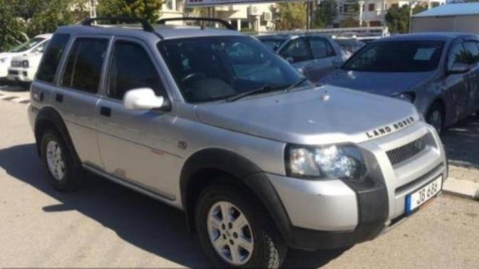 2005 2006 model land rover hakkında bilgisi olan var mı? Nasıl bir arabadır şehir ici kullanım için?