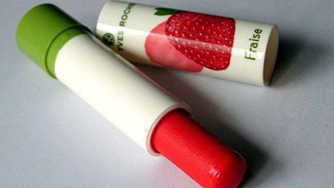 Yves Rocher dudak balsamı kullanan var mı?