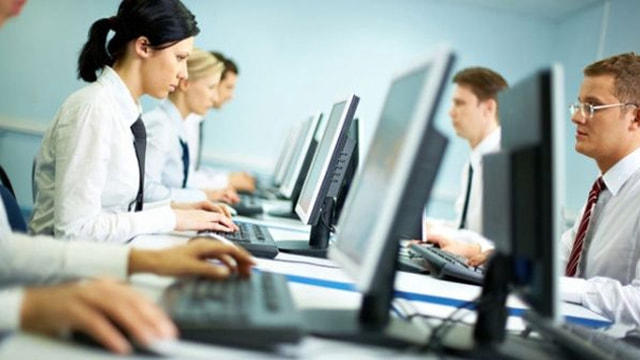 Yeni mezun, tecrübesiz birinin maaşı ve çalışma koşulları nasıl olmalı?