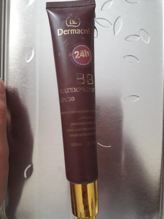 Yüksek kapatıcı fondötene ihtiyacım var, önerileriniz neler?