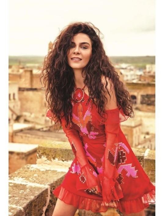 Ebru Şahin güzel mi?