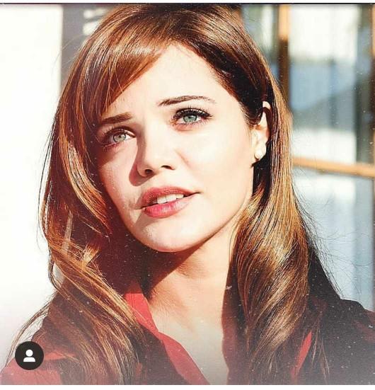 Hilal Altınbilek mi daha güzel Fahriye Evcen mi?