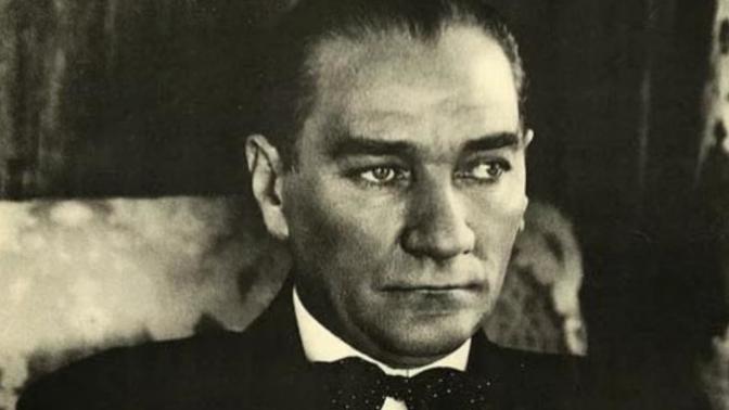 Mustafa Kemal Atatürk hangi savaşta gözünden yaralanmıştır?