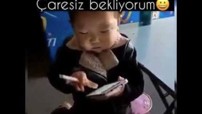 Telefonun başında beklediğiniz biri var mı?