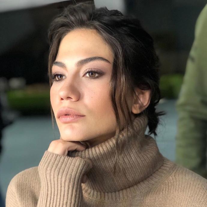 Hangi kadın oyuncu daha güzel ve çekici?