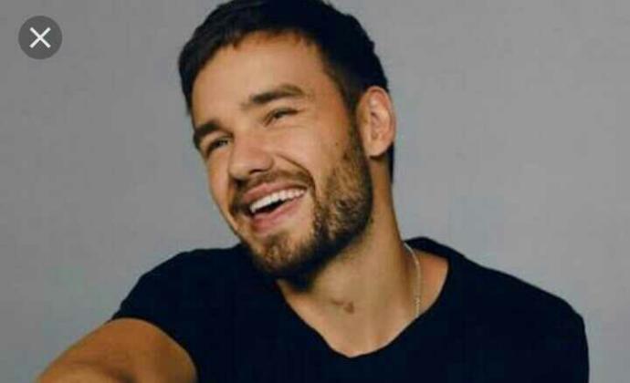 Sizcede liam payne çok güzel tatli digil mi?