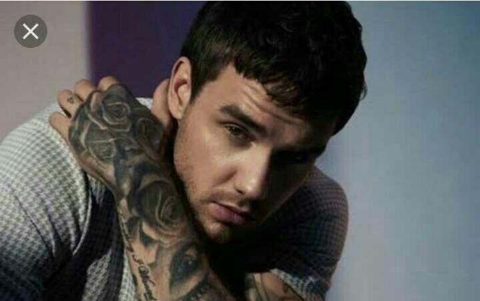 Sizcede liam payne çok güzel tatli digil mi?