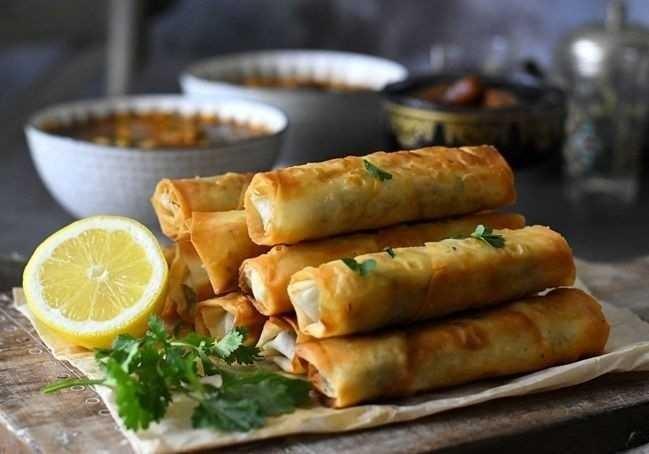 Klasik güzellik olan sigara böreği peynirli mi güzel patatesli mi?