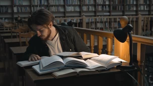 Aklıma dehşet bir soru takıldı! Üniversiteler nereye, hangi kuruma bağlı?