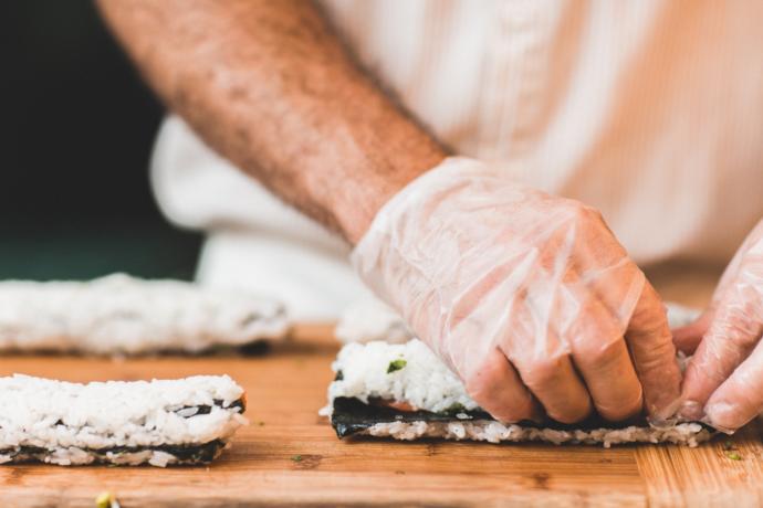 Eldiven kullanmayan fırından ekmek/simit alır mısınız?