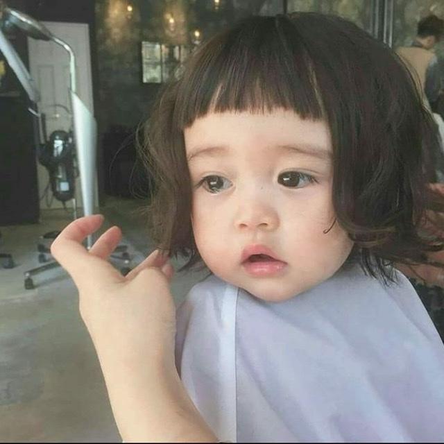 Küçüklüğüm böyle sanki, herkes bu tarz bebekleri görünce bana atar aynı sen diye sizce tatlı mu 😍