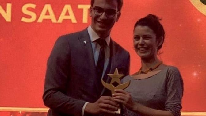 Beren Saat’in Onur ödülü 10 günlük Atiye’den mi? 10 yıllık Bihter’den mi geldi kscan?