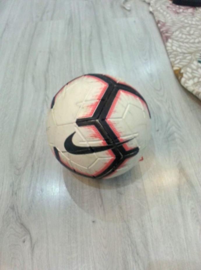 Erkek yeğenime Hangi model Futbol topu almalıyım Kaliteli şart :( ?