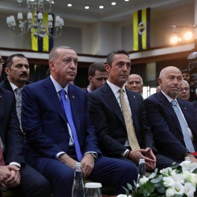 Cumhurbaşkanımız fener divan üyesi Federasyon başkanı fenerli fotoğraf her şeyi anlatıyor