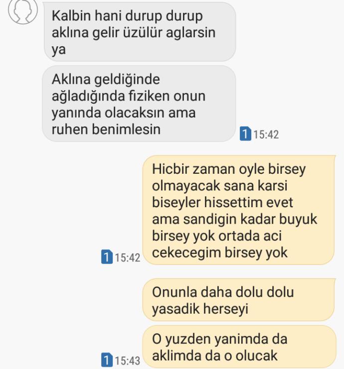 Sizce üzülüyor mu takmiyor mu?