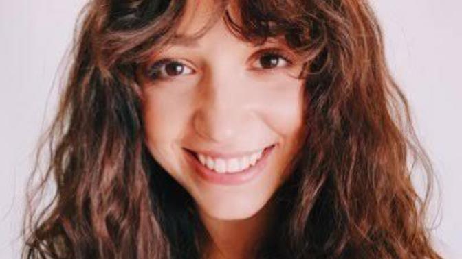 Zeynep Bastık sevenlerden misiniz nefret edenlerden mi?