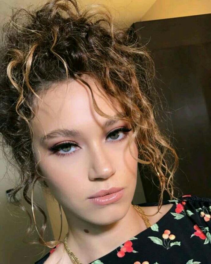 Melisa Şenolsun güzel mi sizce?