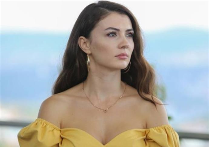 Fiziksel olarak en çok beğendiğiniz ünlü kim?