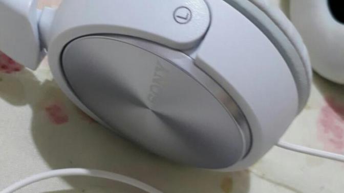 Sony kulaküstü kulaklığımın sol tarafından ses gelmiyor?