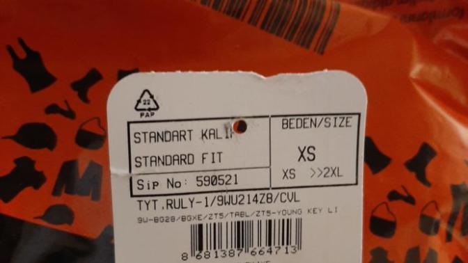 Sizce aşk kaç beden giyer?