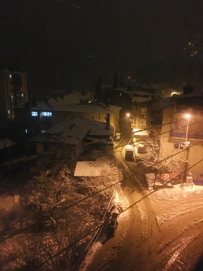 Lapa lapa yağmaya başladımı sizde de😌😌?