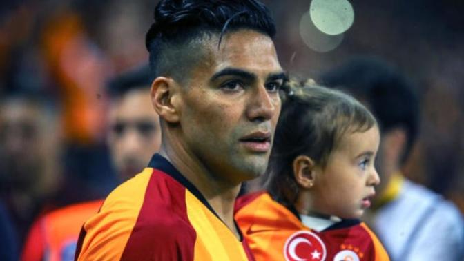 Radamel Falcao Sizce Yakışıklı Değil mi Yaa?