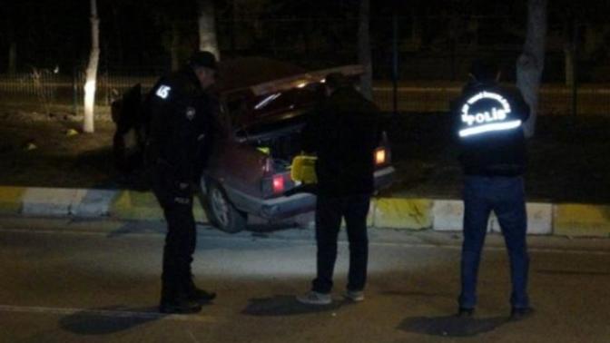Kız çocuğunu kaçıran uzman çavuş, linç girişiminden havaya ateş açarak kurtuldu! Bu konu hakkında ne düşünüyorsunuz?