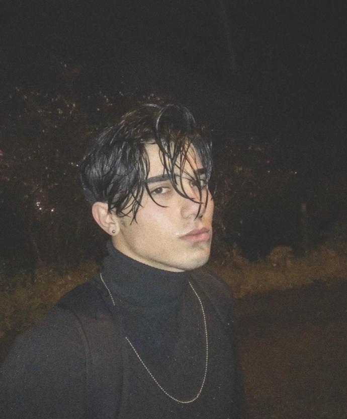 Badboy'lardan hoşlanmak ergenlik midir?