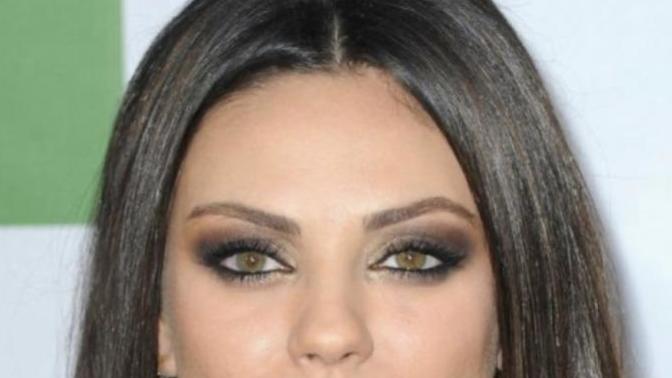Mila Kunis güzel mi sizce ben gözlerini çok beğeniyorum?