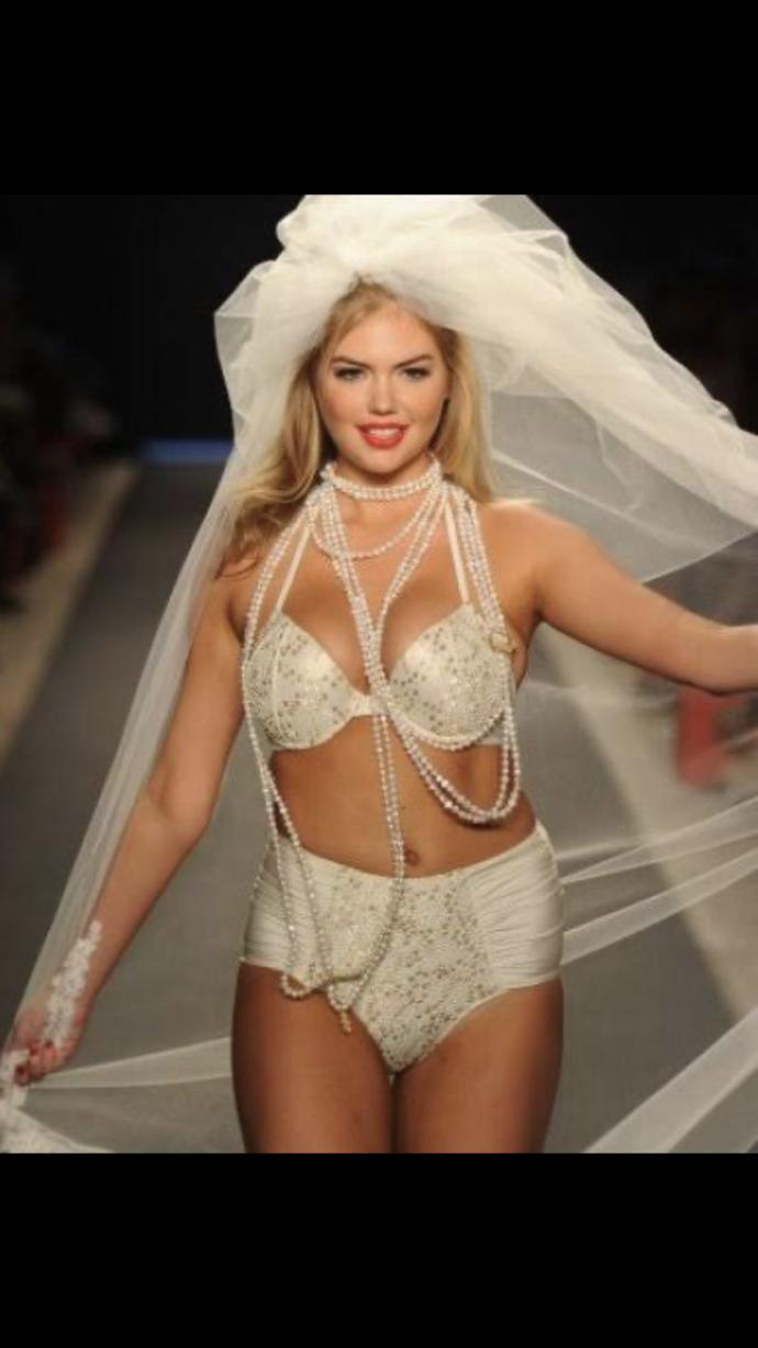 Erkekler, Kate Upton’un fiziğini nasıl buluyorsunuz ?