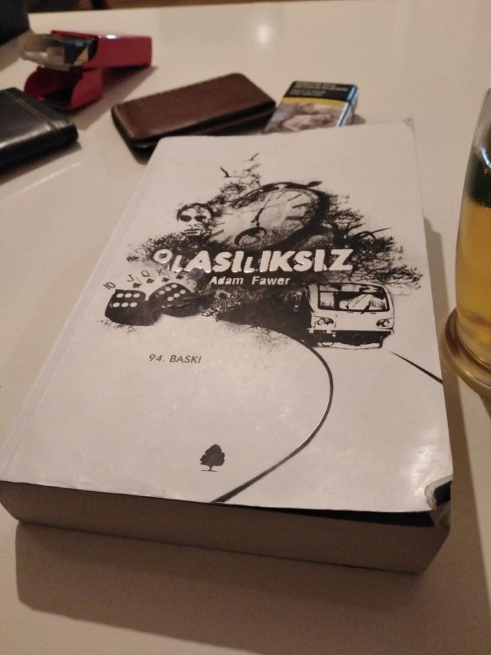 Arkadaşlar hoşlandığım kadın napıyorsun yiğidim diye mesaj attı kitap okuyorum bebeyim diyeyim mi sizce?