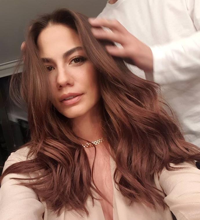 Demet Özdemir güzel mi sizce?