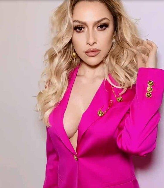 Hadise Cosmopolitan dergisi için poz verdi, sosyal medya sallandı! Hadisenin son paylaşımını nasıl buldunuz?